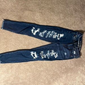American Eagle distressed hi-rise jeans size 4. Dark blue